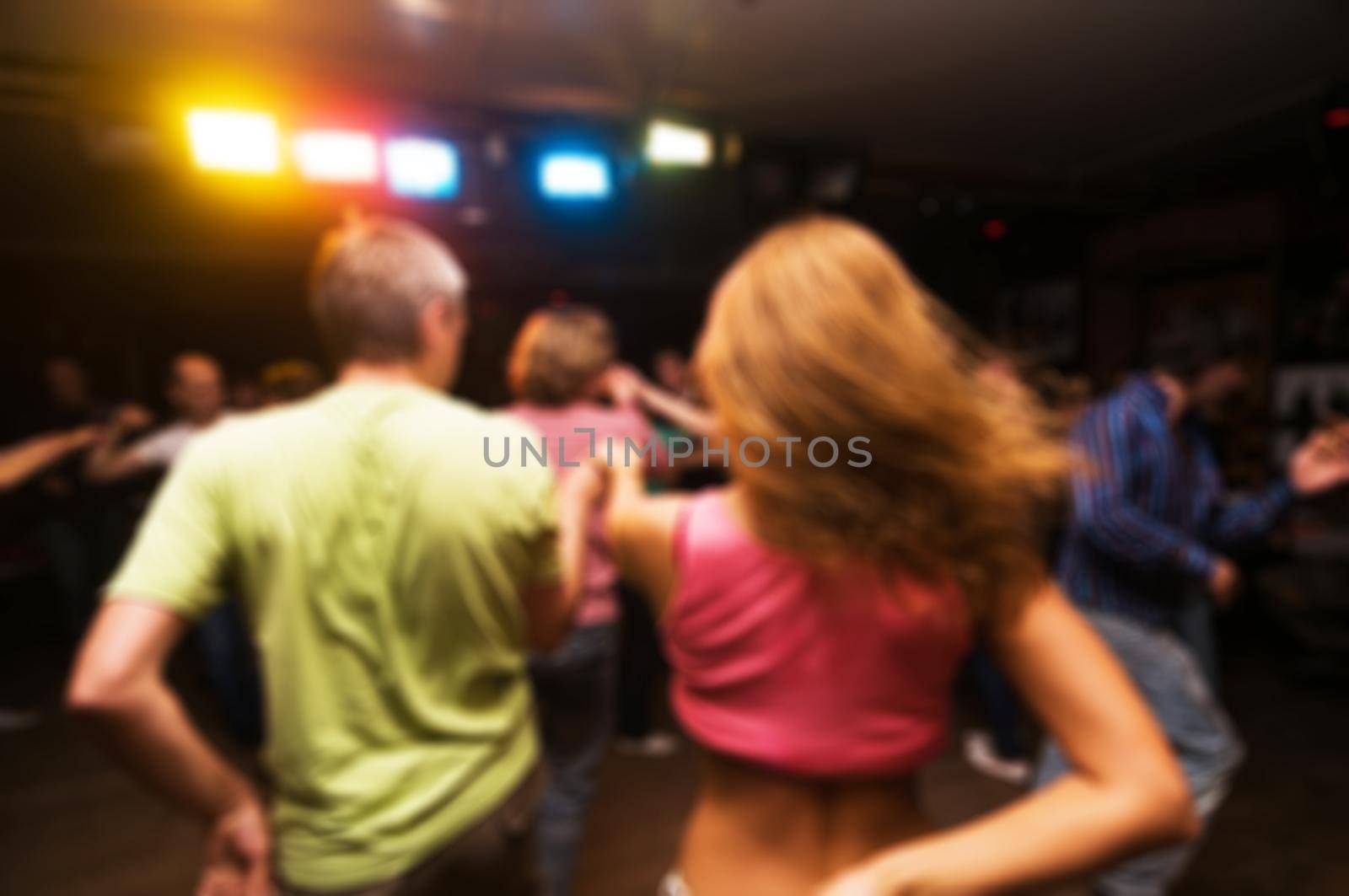 People dancing blur background by nikitabuida
