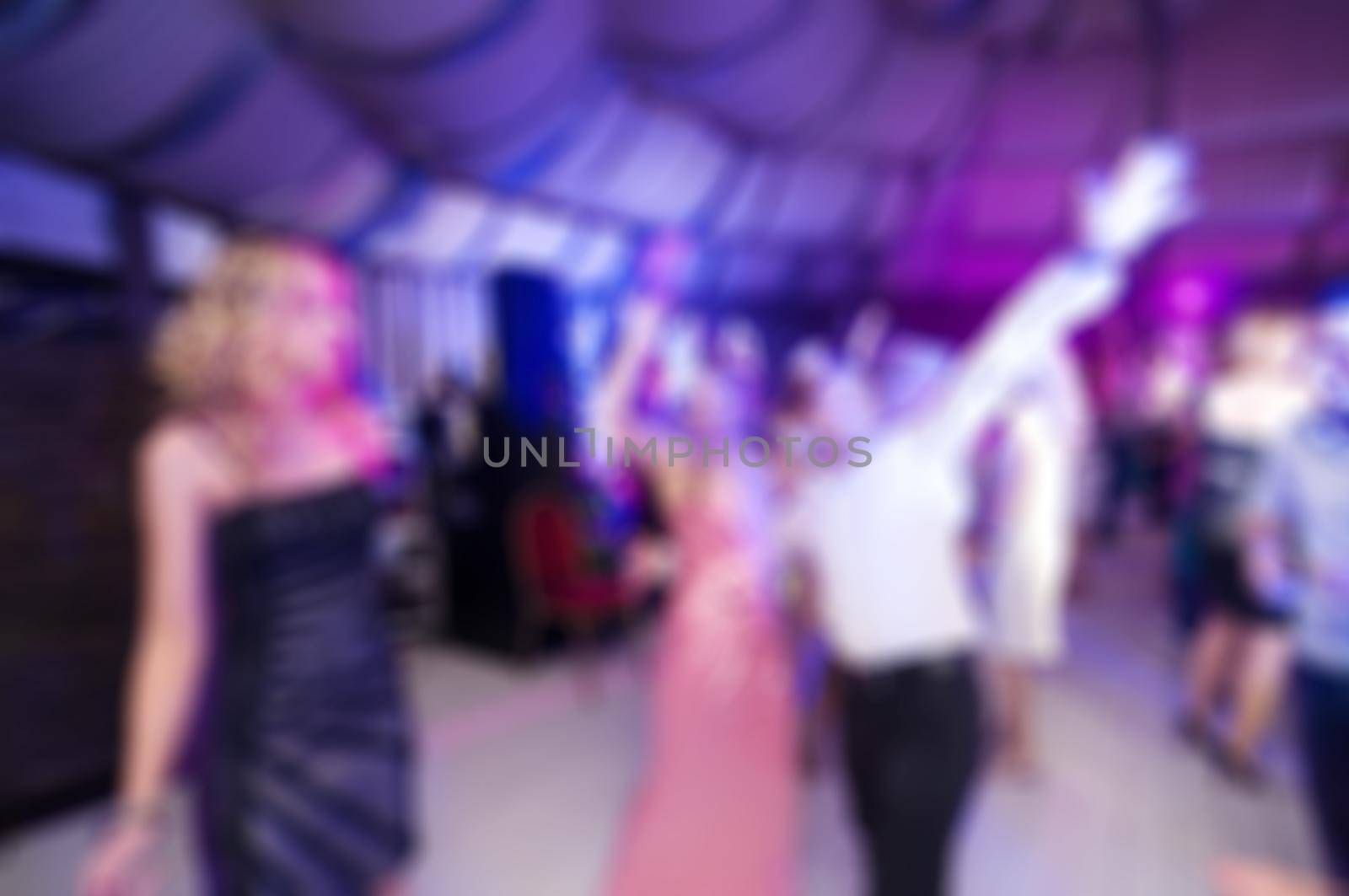 People dancing blur background by nikitabuida