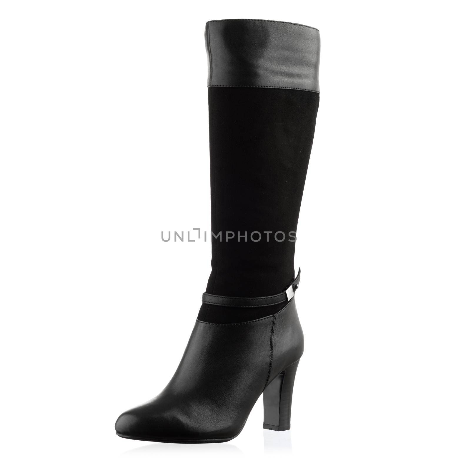 Fashionable women winter boot by nikitabuida