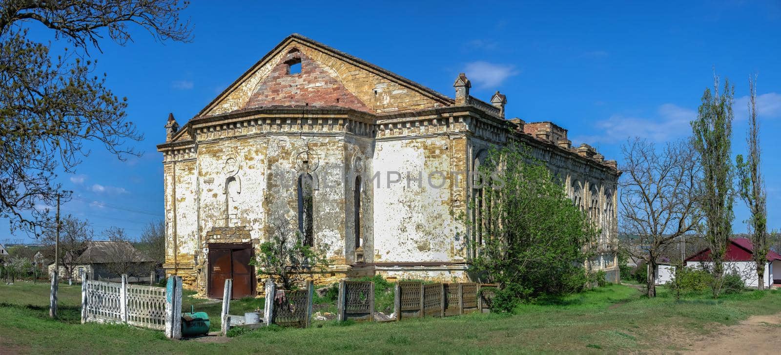 Church of the Holy Trinity in Lymanske village, Ukraine by Multipedia