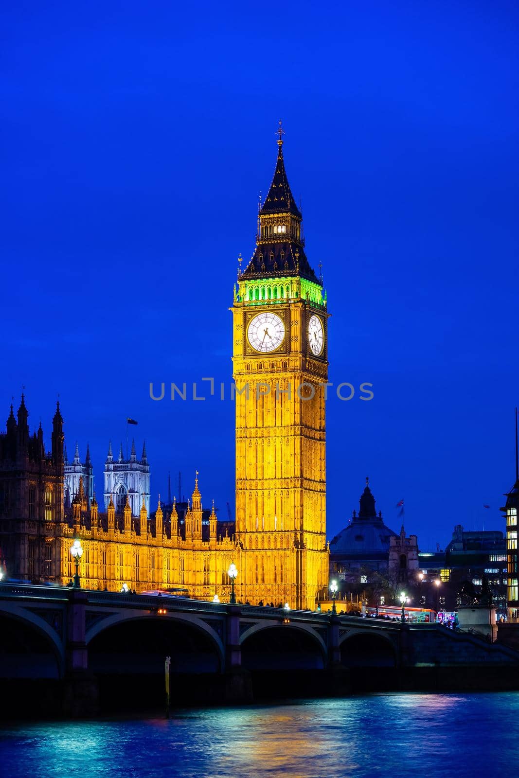 London city skyline with Big Ben and Houses of Parliament, cityscape in UK by f11photo