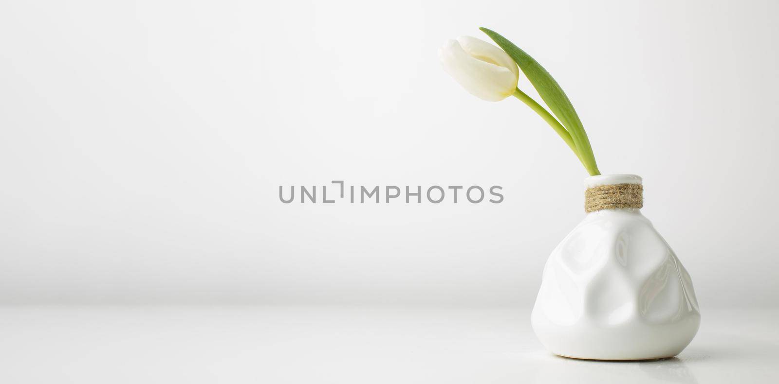 vase with tulip desk2. High quality beautiful photo concept by Zahard