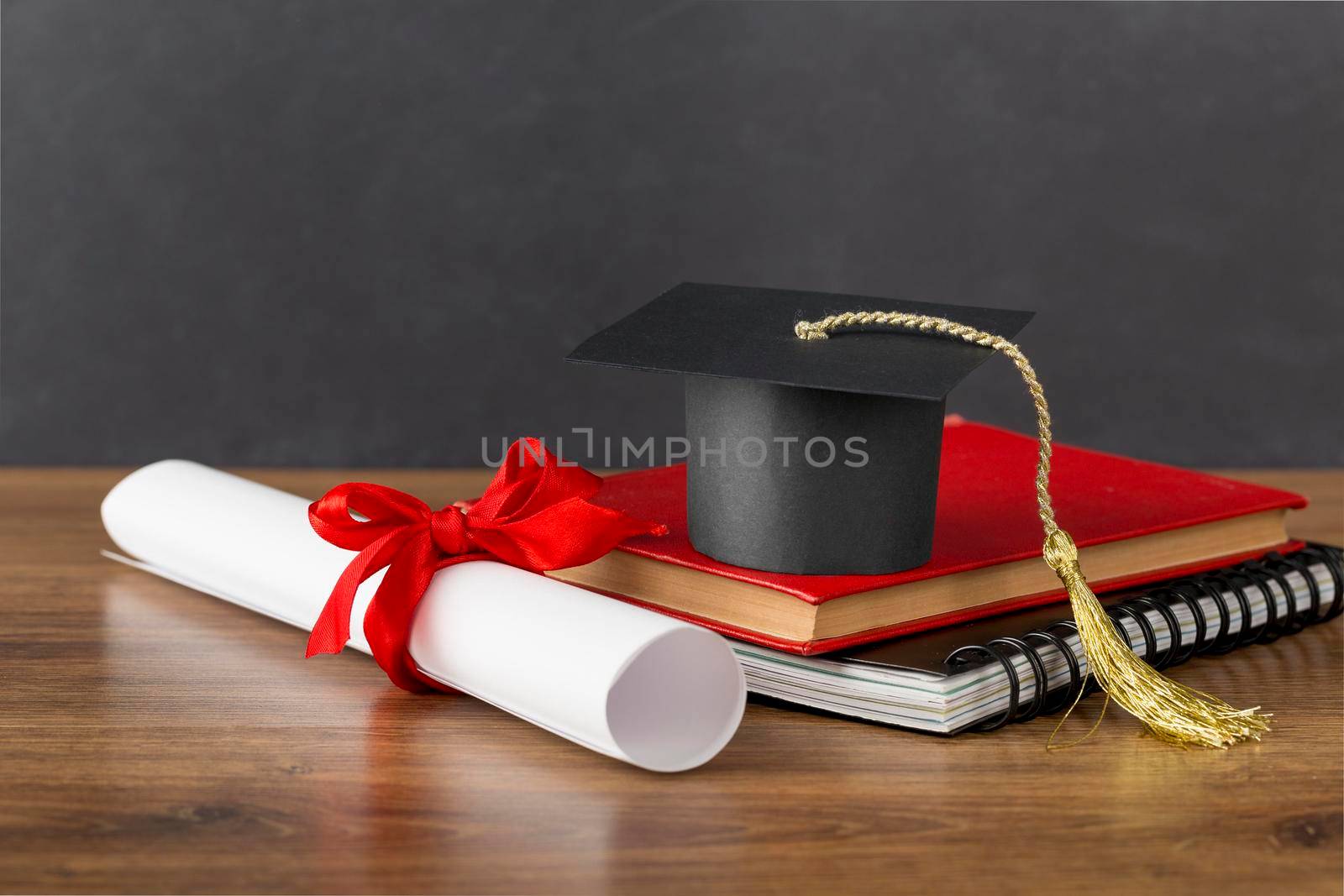 education day arrangement with graduation cap. High quality photo by Zahard