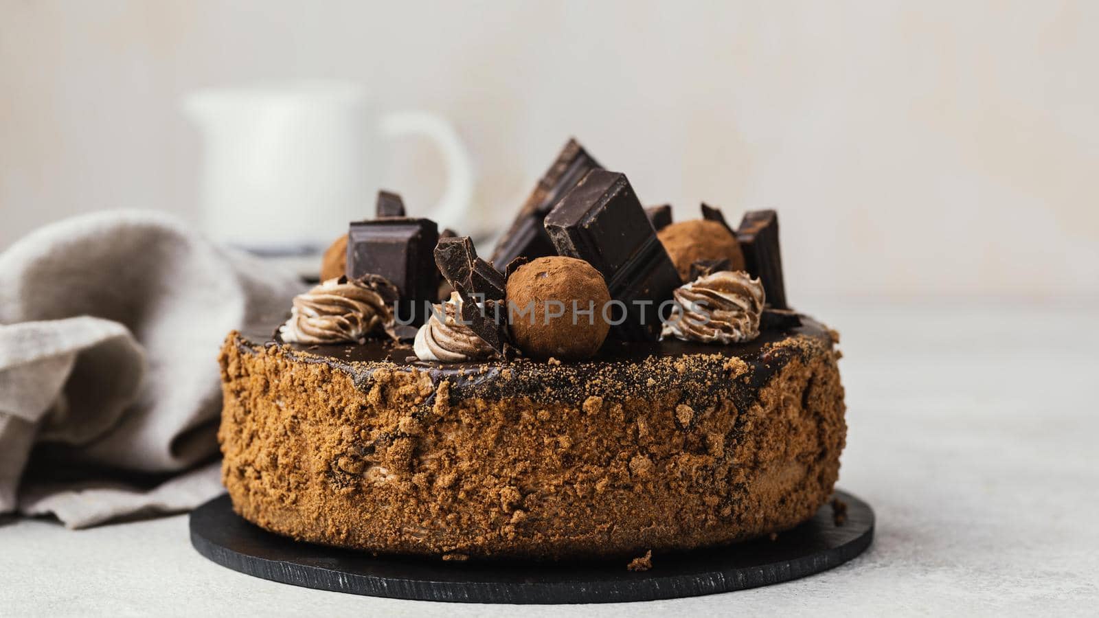 Front view of sweet chocolate cake Picture on pik. High quality beautiful photo concept by Zahard