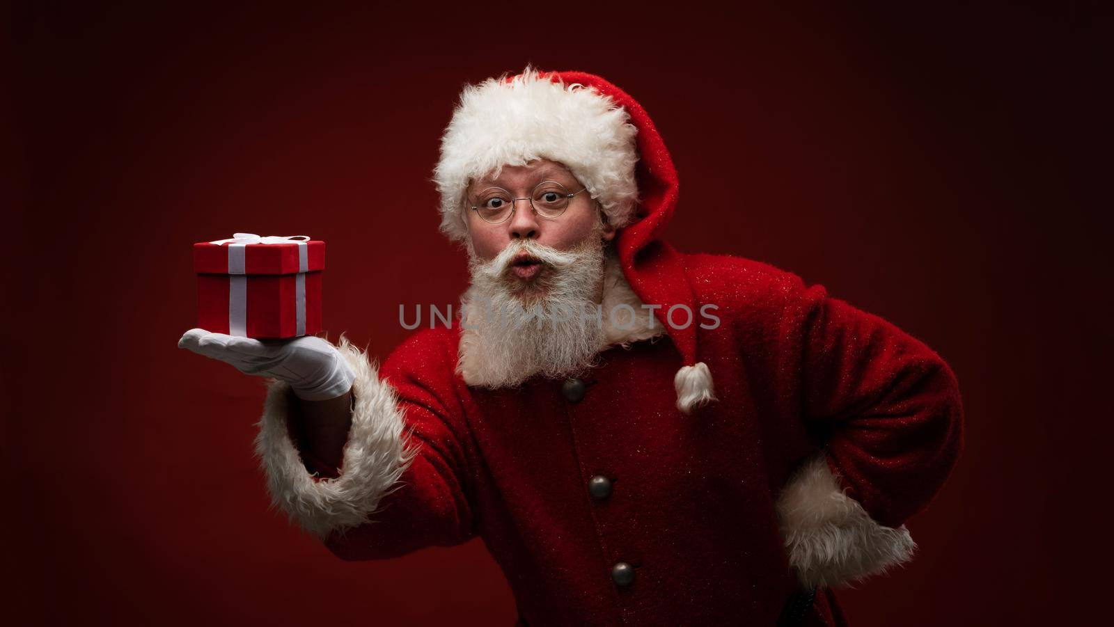 Santa Claus with gift box by ALotOfPeople