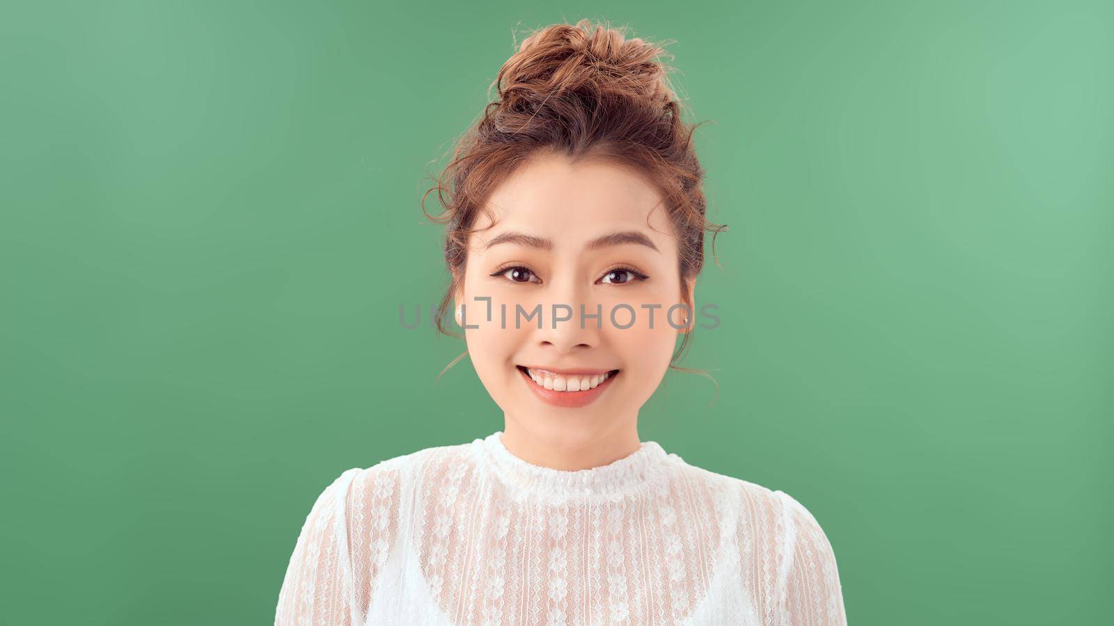 lifestyle and people concept:Young happy woman with curly hair