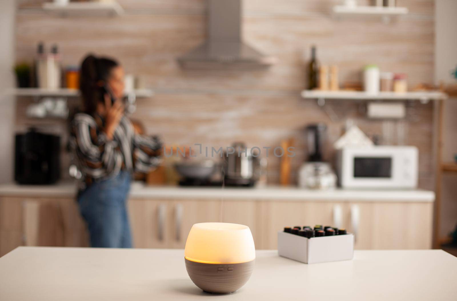 Diffuser spreading essential oils by DCStudio