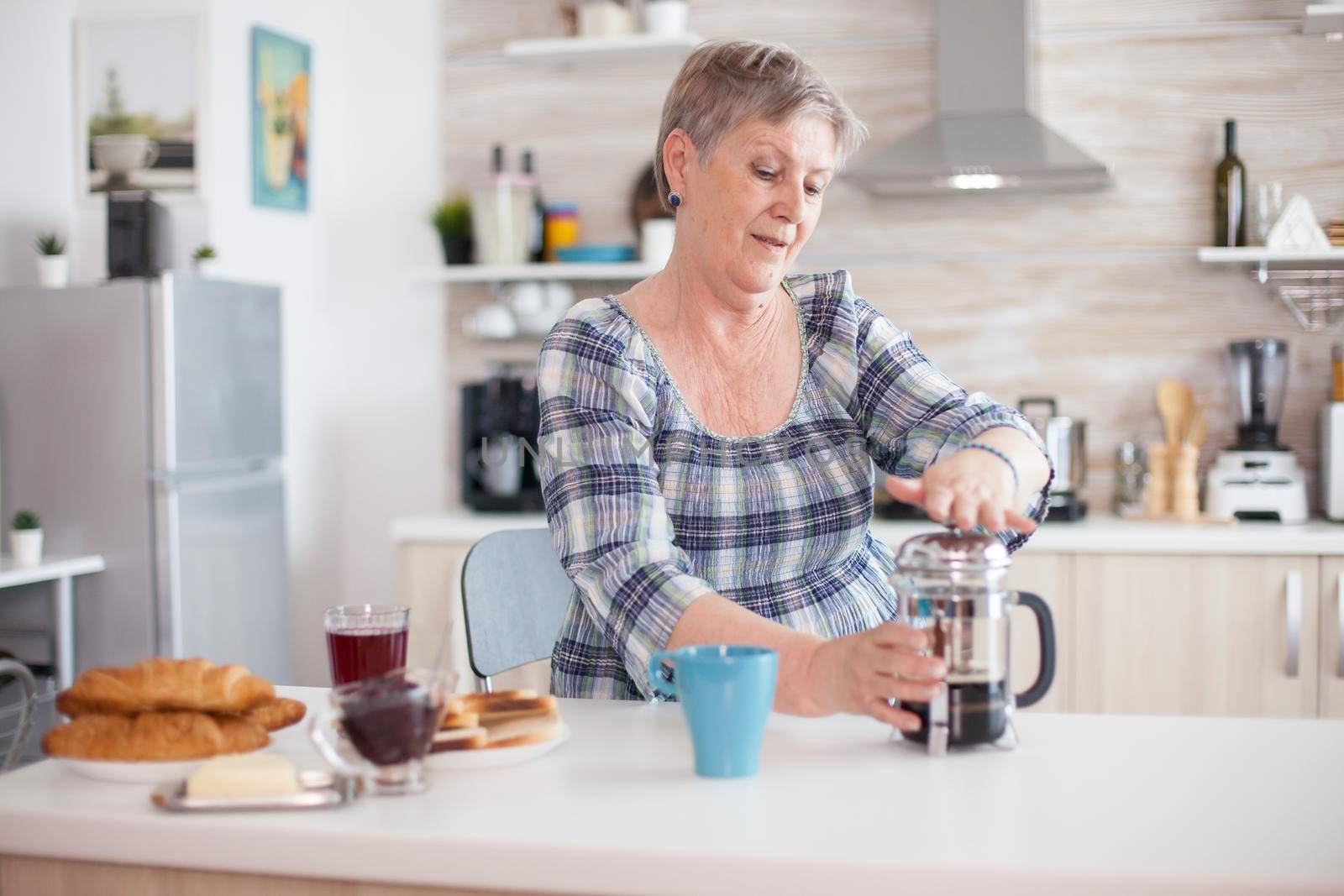 Fresh brewed mug of coffee by DCStudio