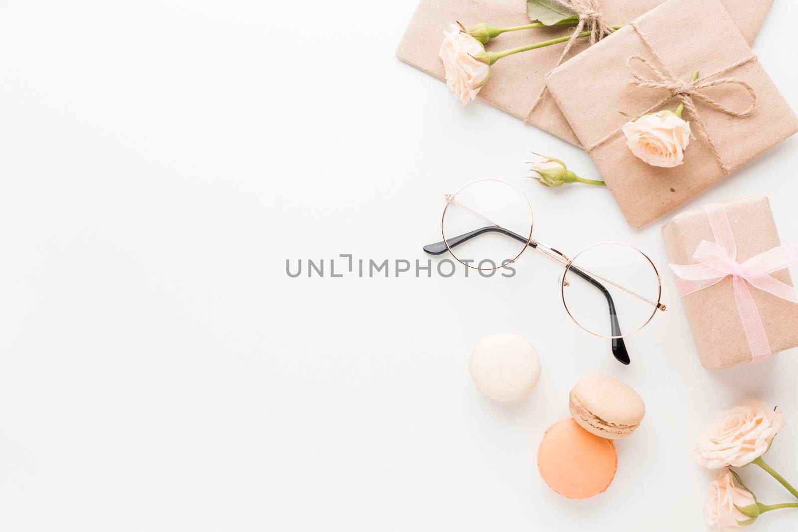 top view presents roses glasses. High resolution photo