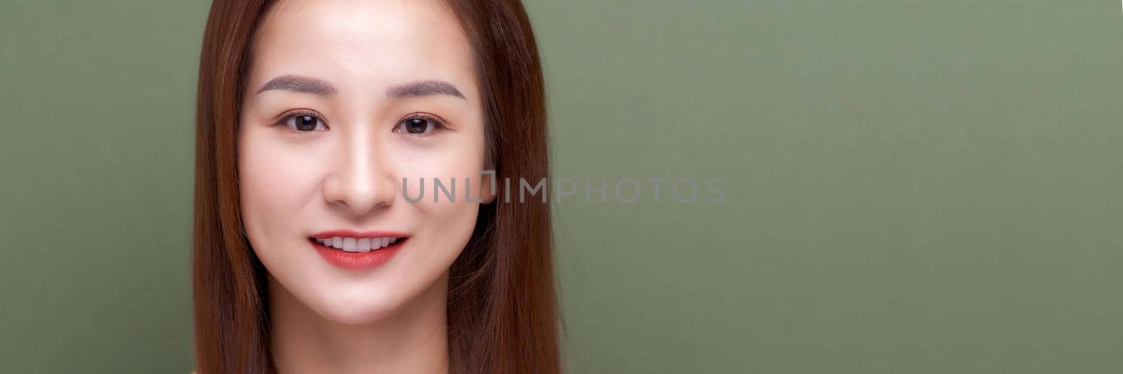 cute woman smiling to camera