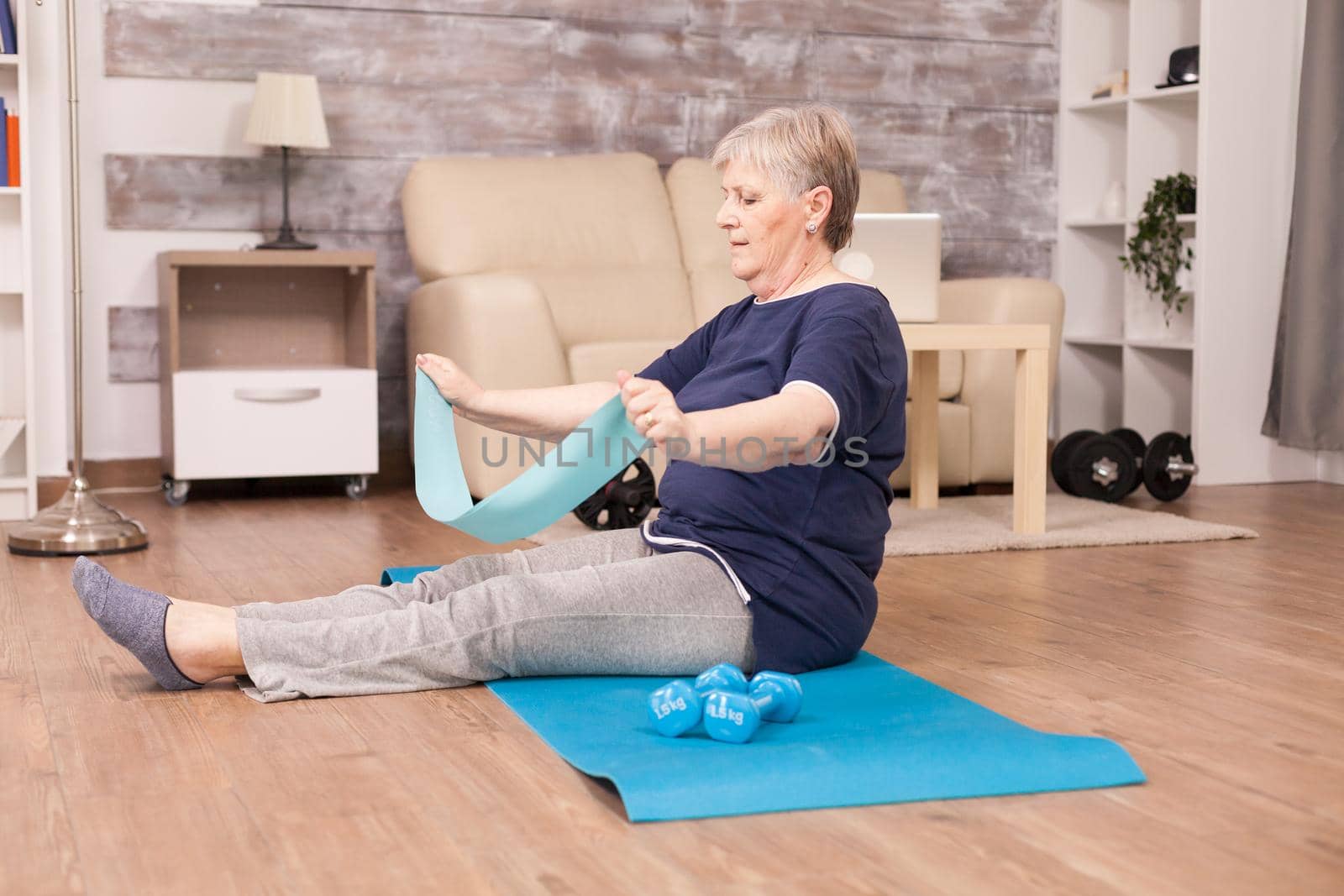 Learning to use resistance band by DCStudio