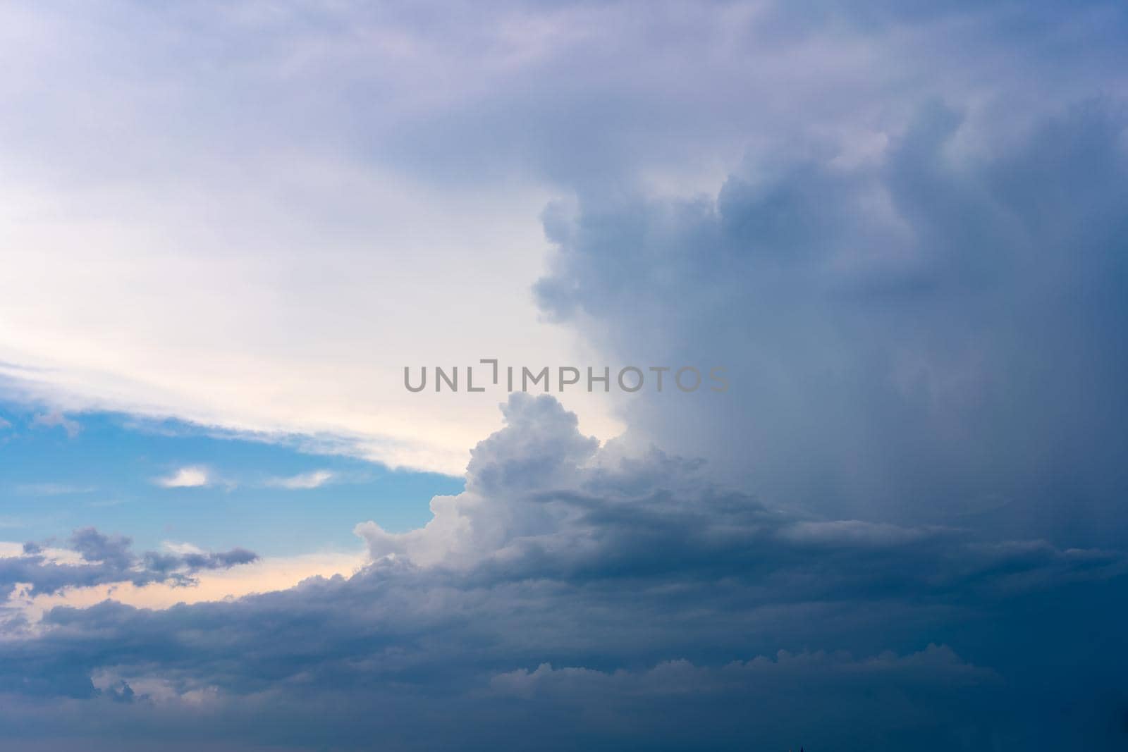 Dramatic cloud sky background Heawy rainy clouds Beautiful cloudscape Blue colors
