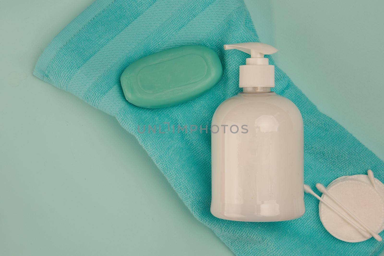 liquid soap hygiene body care accessories bathroom supplies by Vichizh