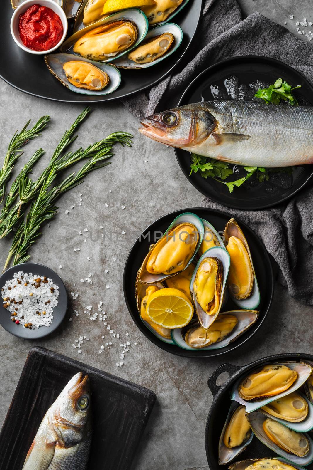 flat lay delicious seafood composition_3. High resolution photo