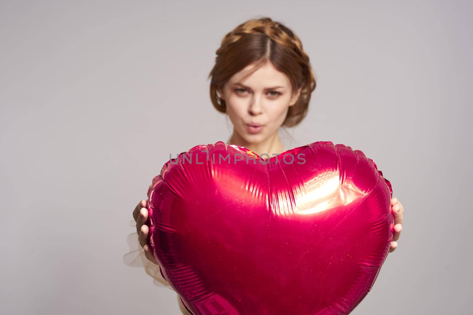 pretty woman Birthday party gift heart balloon model studio by Vichizh
