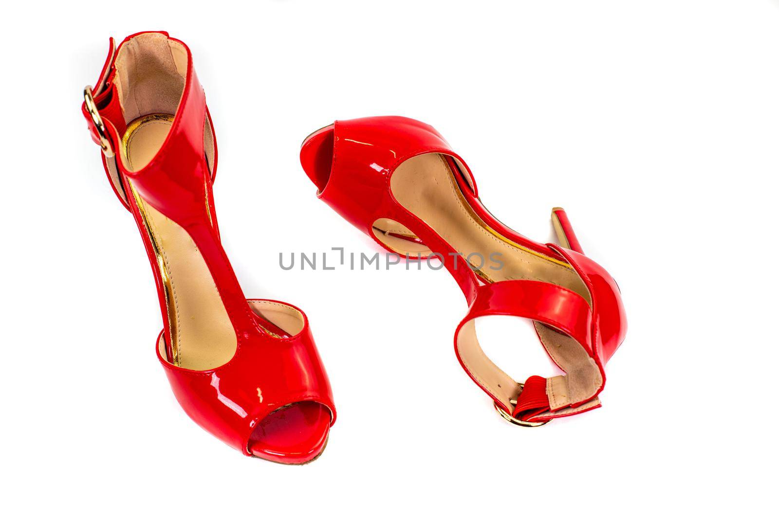 red patent leather sandal for the summer season