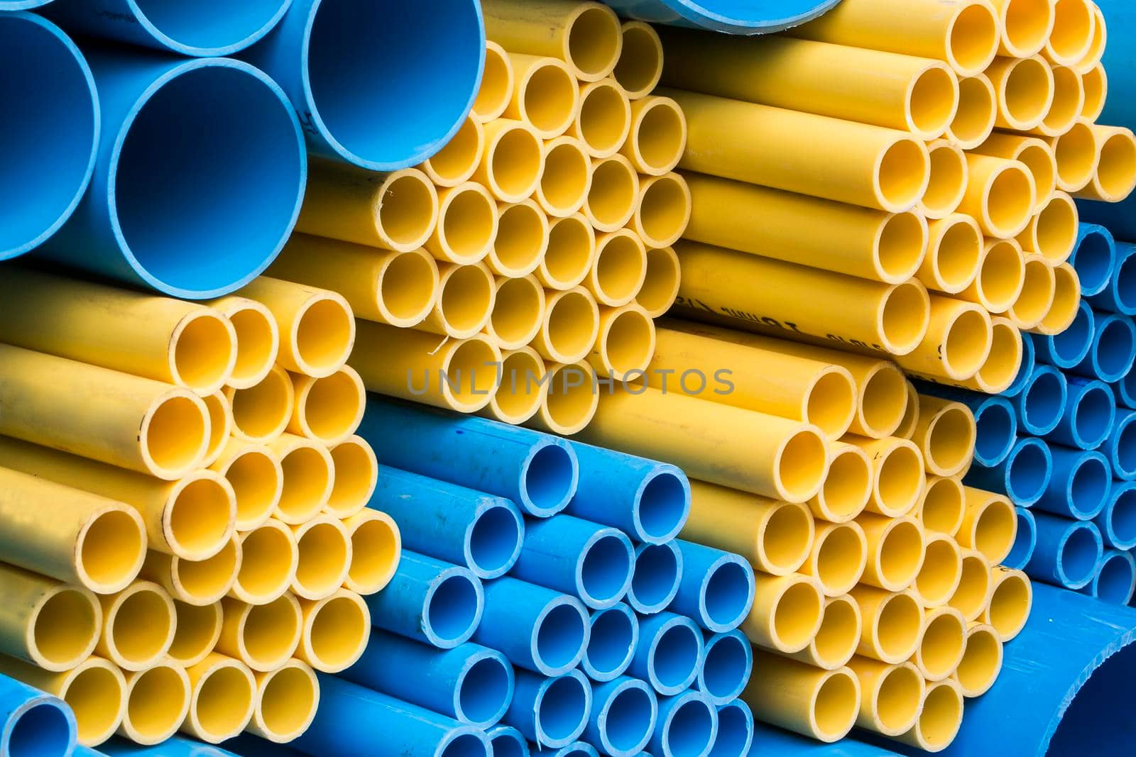 Pvc water pipe in many sizes