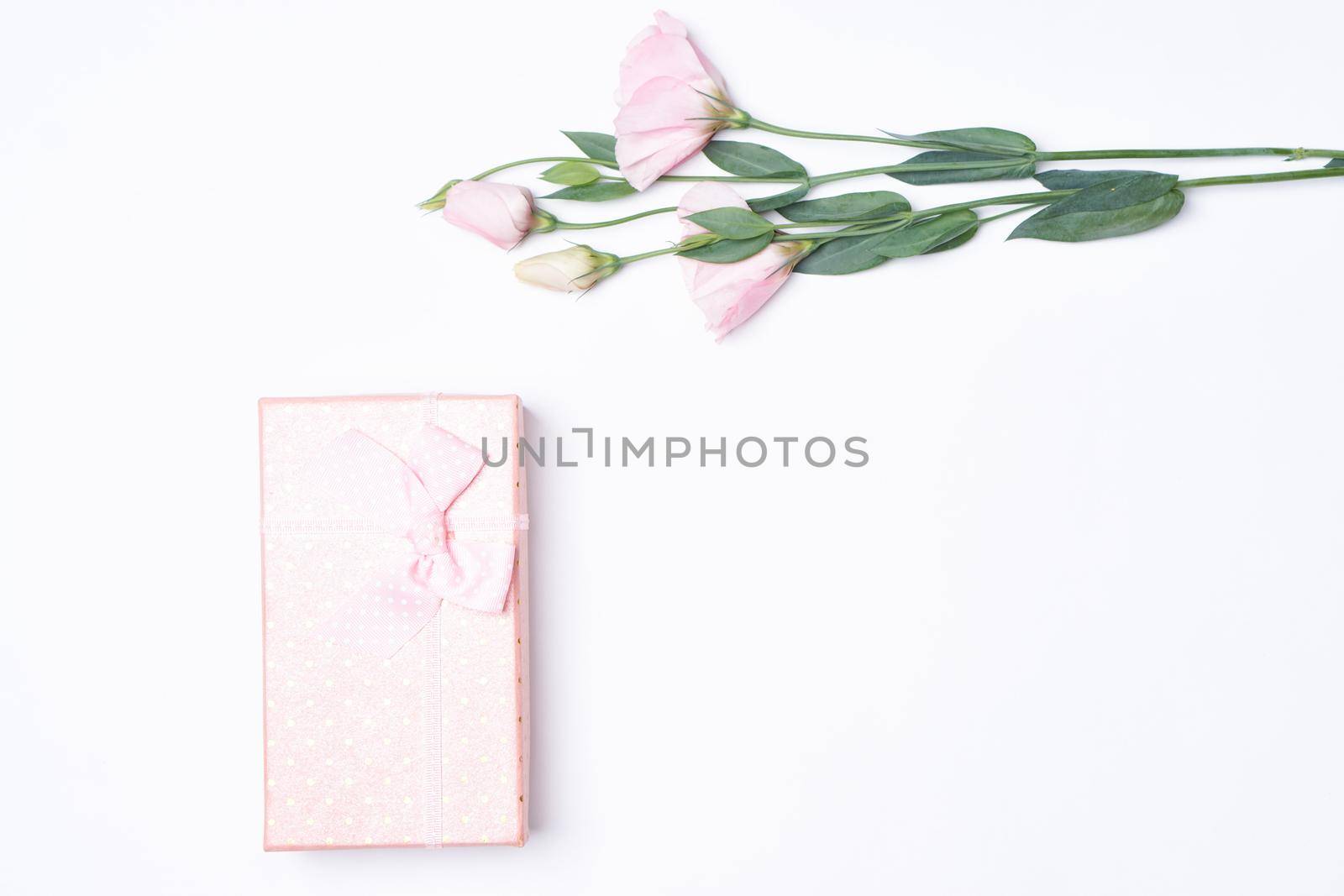 Gift pink box flowers decoration wedding celebration by Vichizh