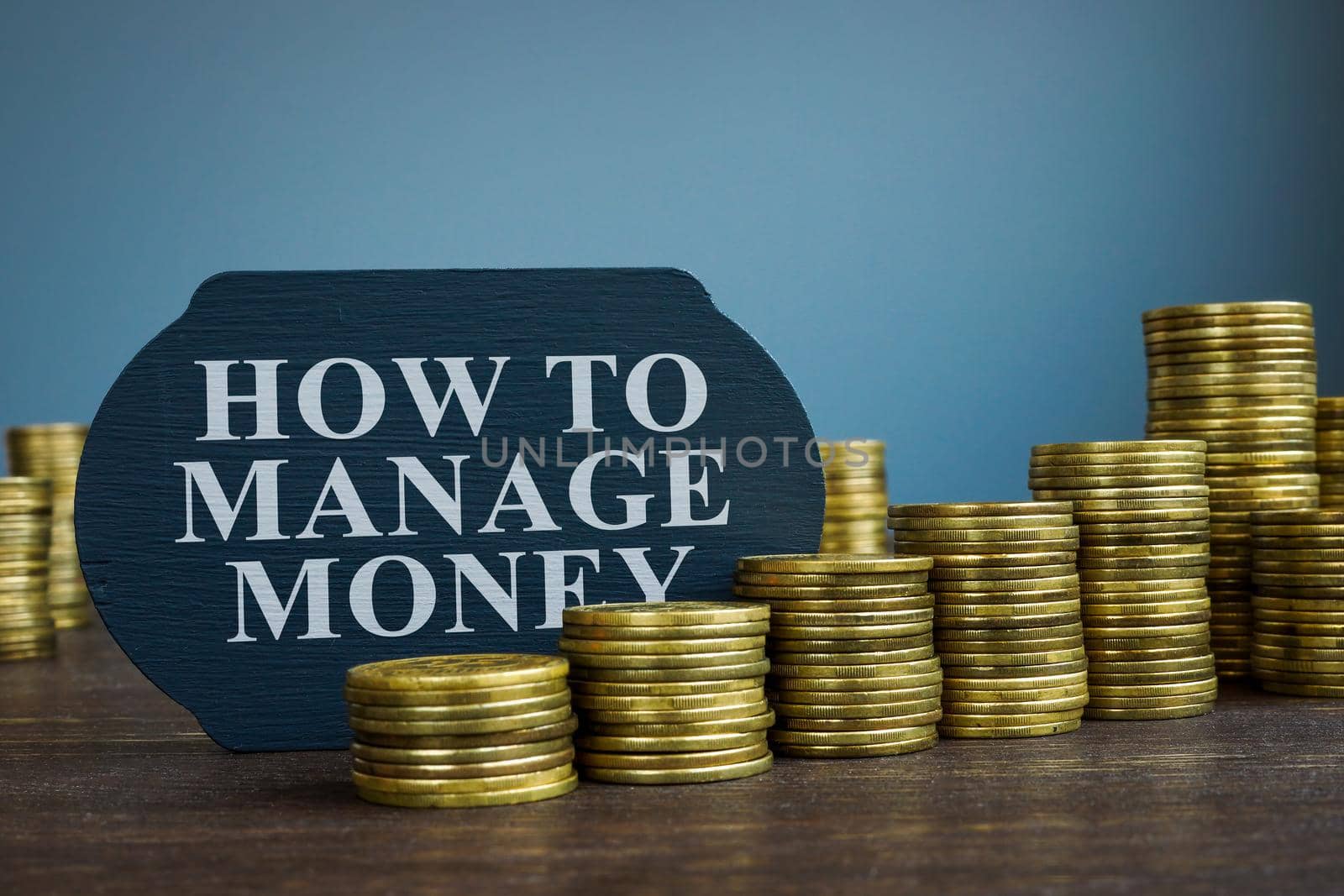 How to manage money on the plate and cash.