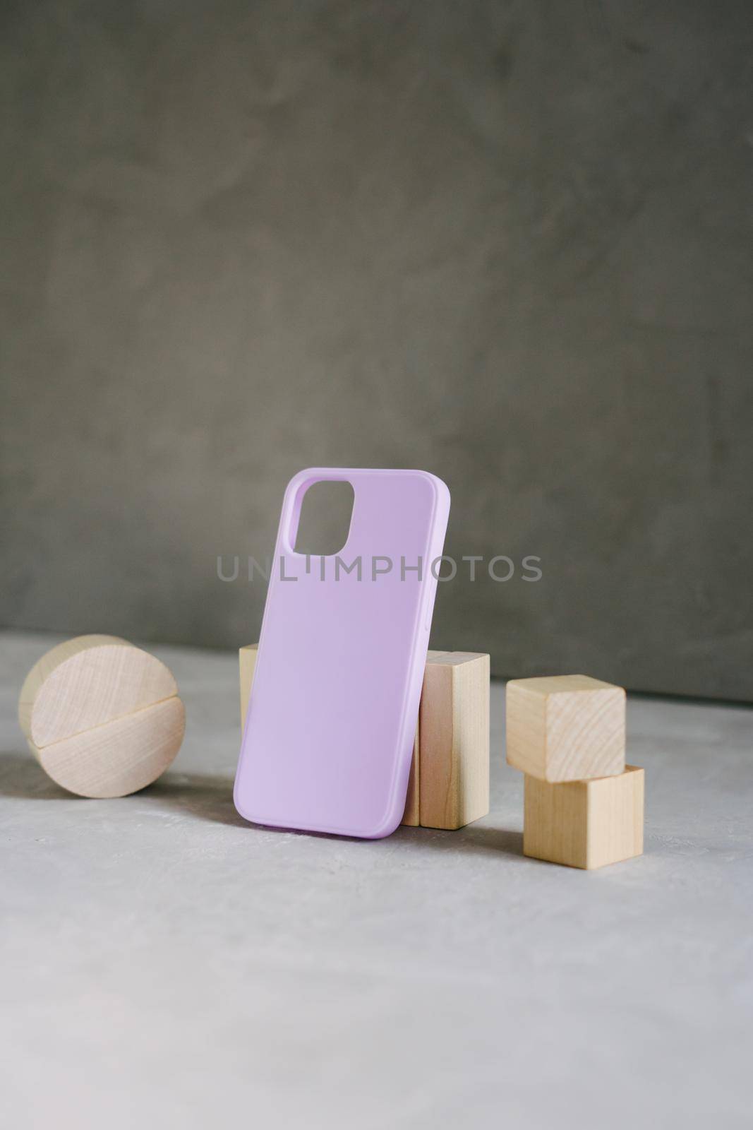 Protective silicone case for smartphone. Wooden cubes. by Rodnova