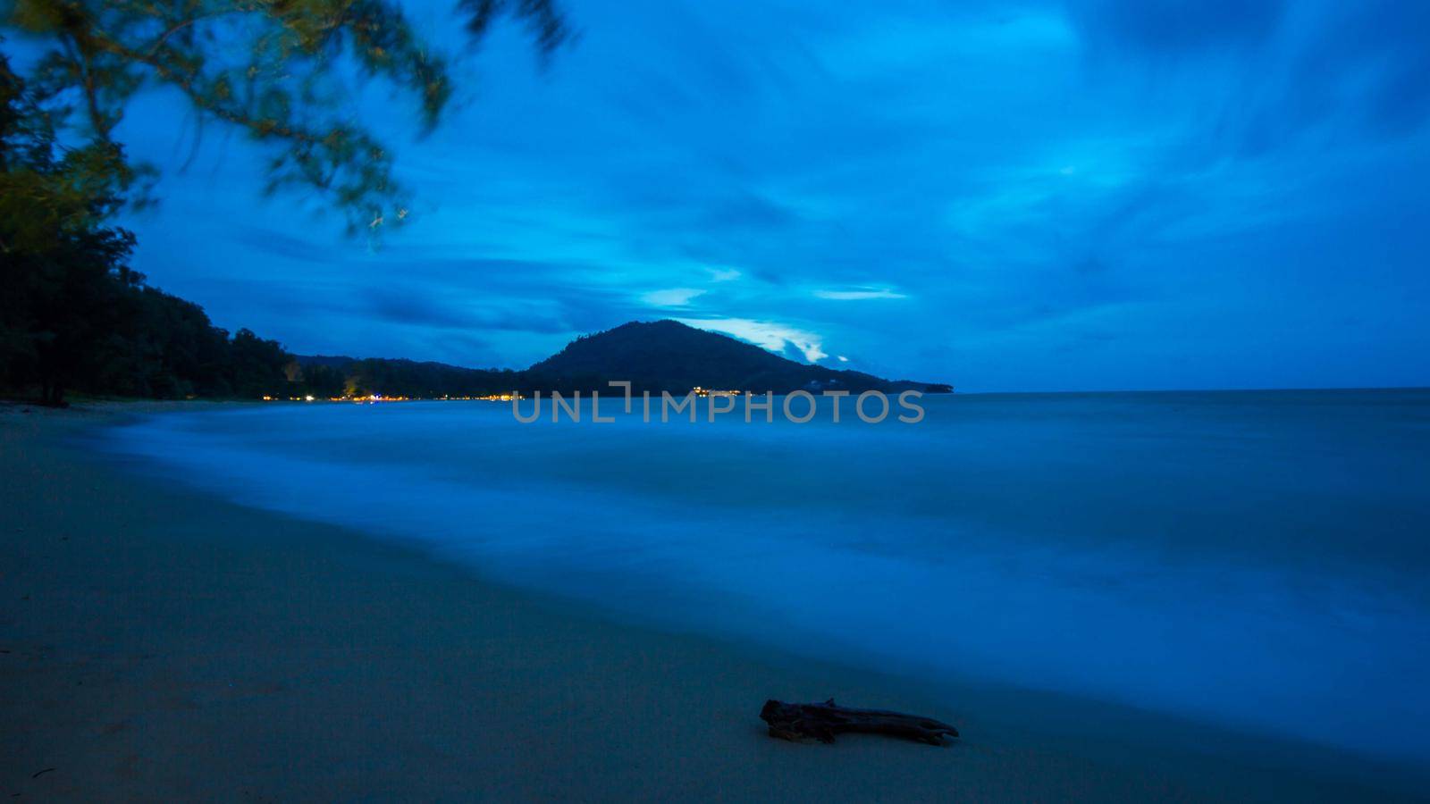 Coastal sea waves with blue sky