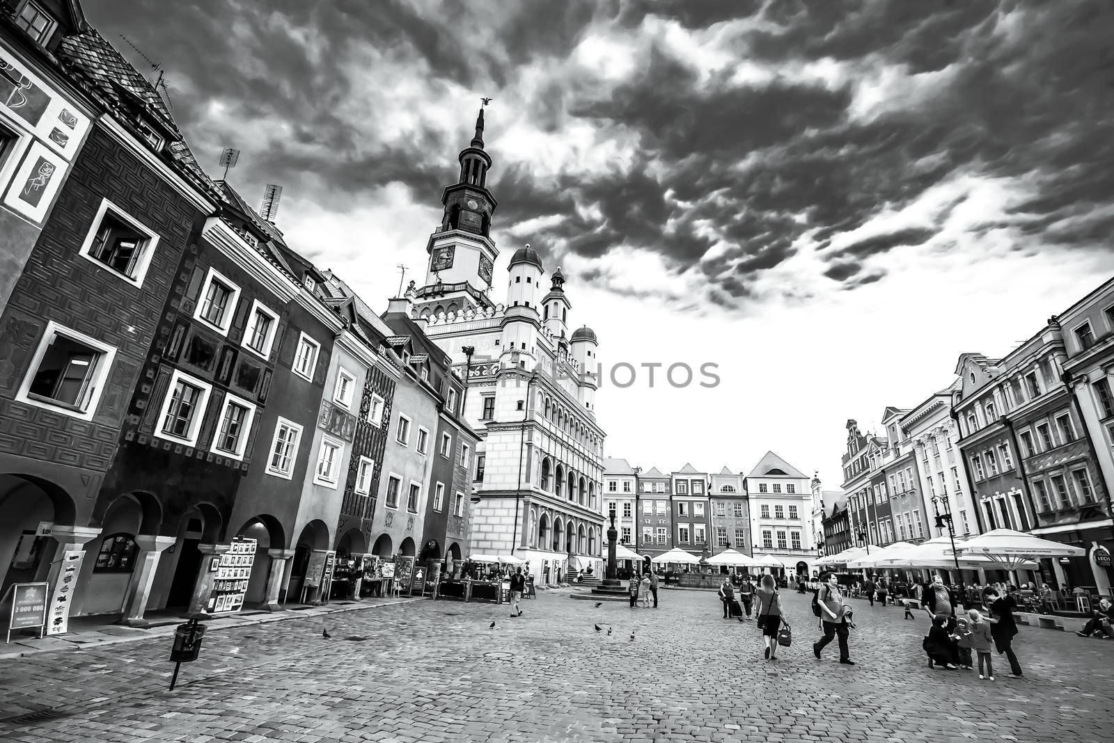 POZNAN, POLAND - AUGUST 21: The central square on August 21, 2013 in Poznan, Poland. Currently, Old Market is the center of tourism Poznan and the most beautiful part of the city.