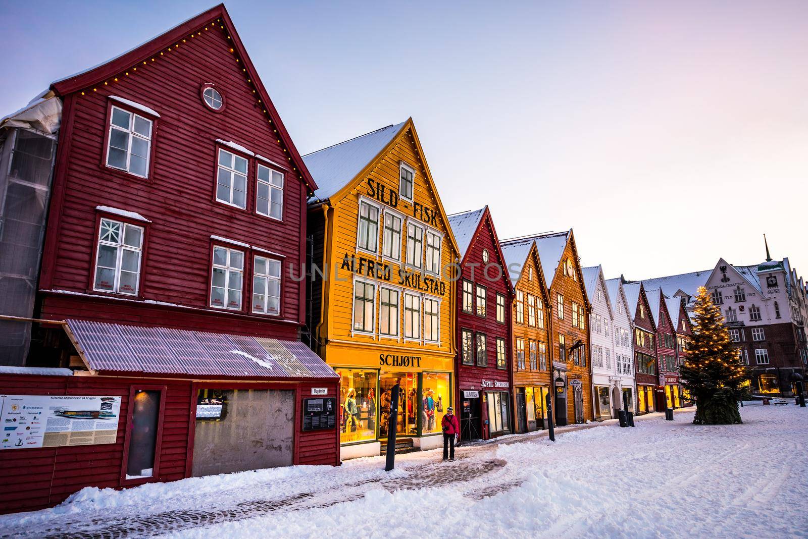 Bergen at Christmas by GekaSkr