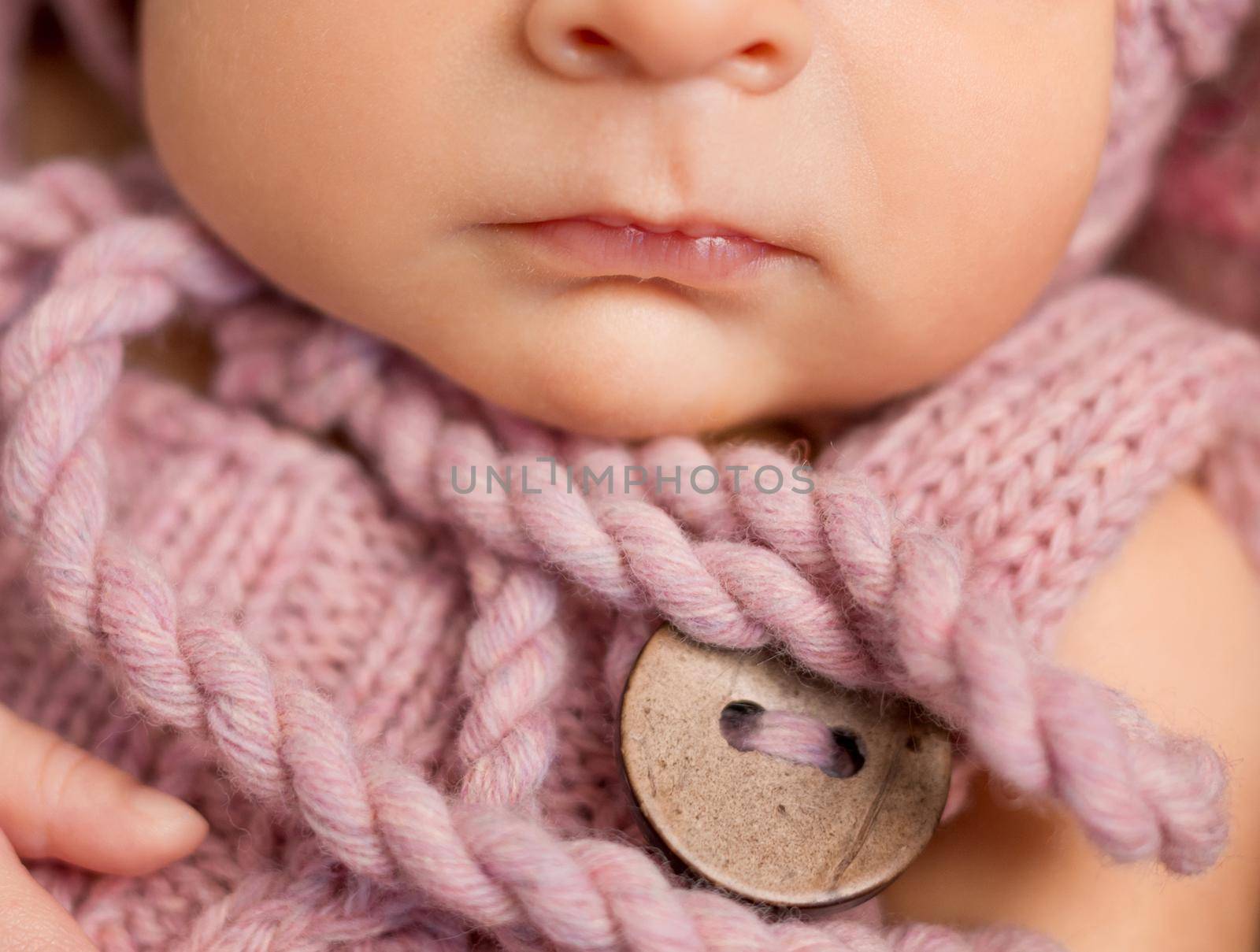 beautiful newborn baby closeup by tan4ikk1