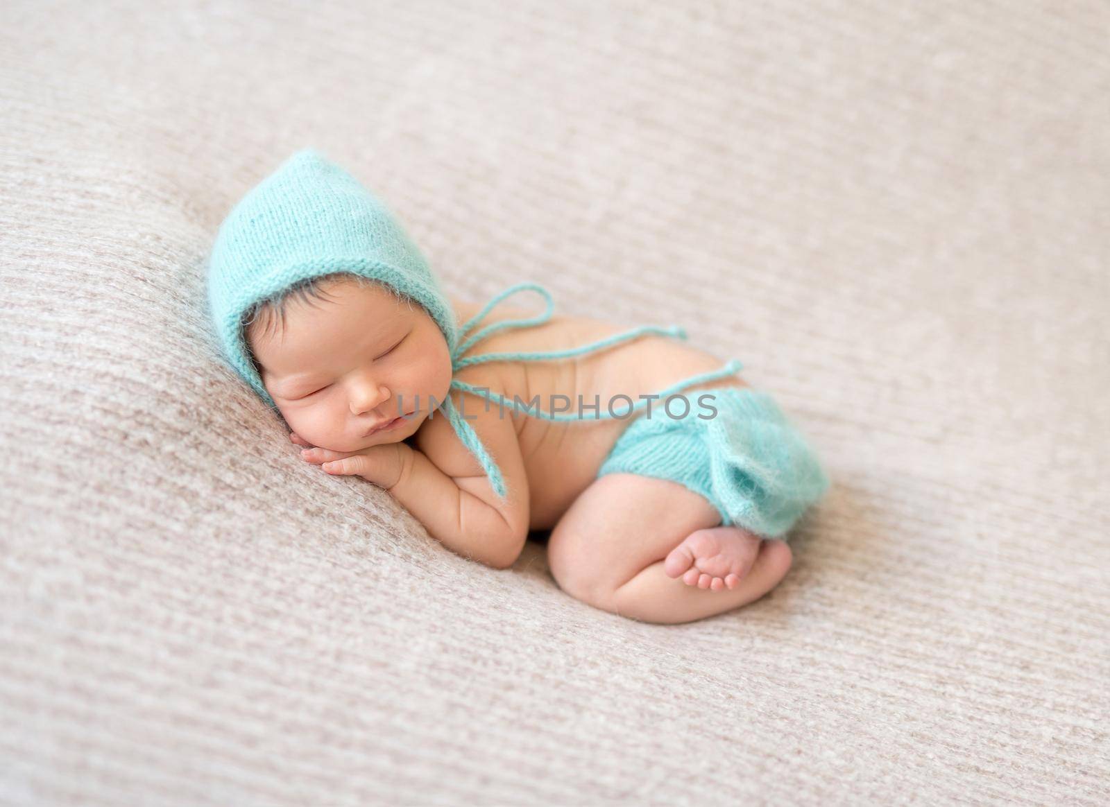 sleeping newborn baby girl by tan4ikk1