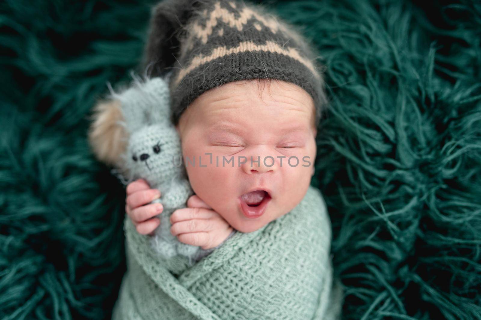 Funny face of newborn by tan4ikk1
