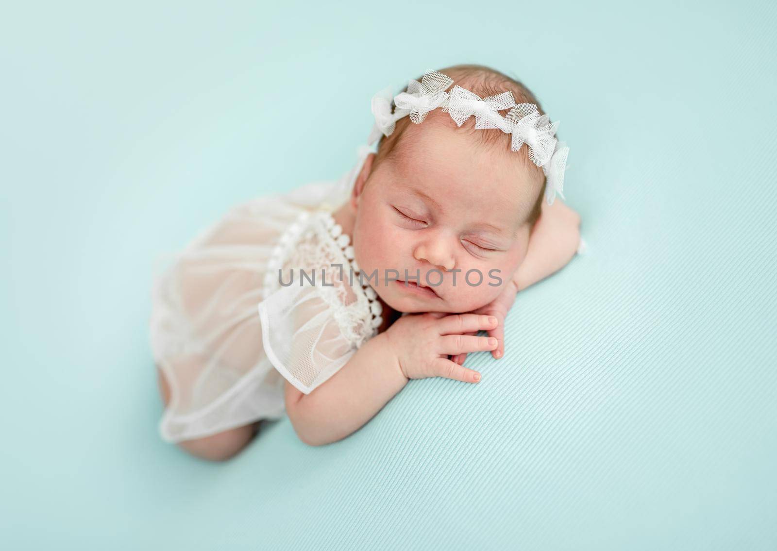 Charming newborn angel by tan4ikk1