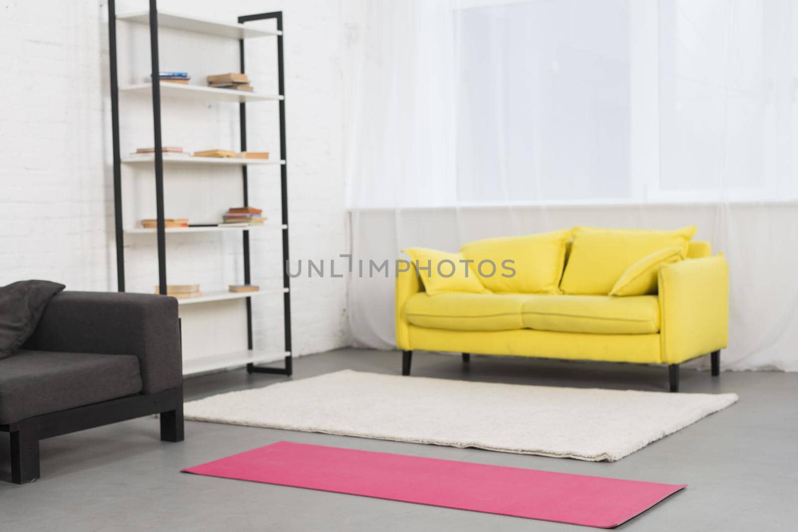 fitness girl room by Zahard