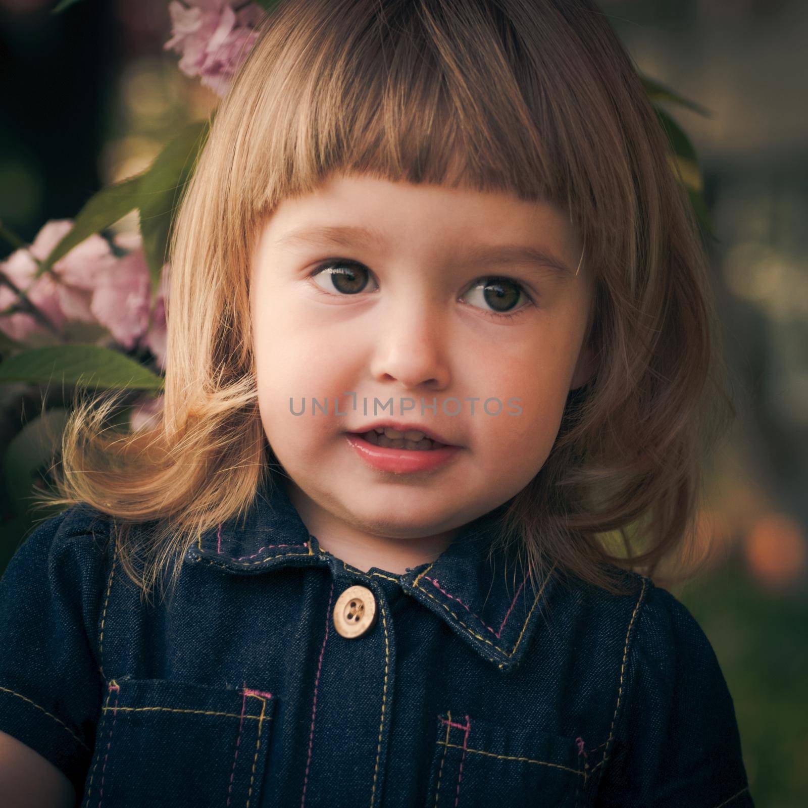 Kid portrait by oksix