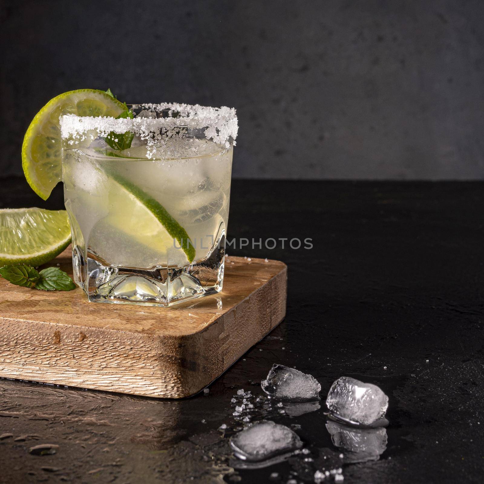 delicious beverage with lime ice by Zahard