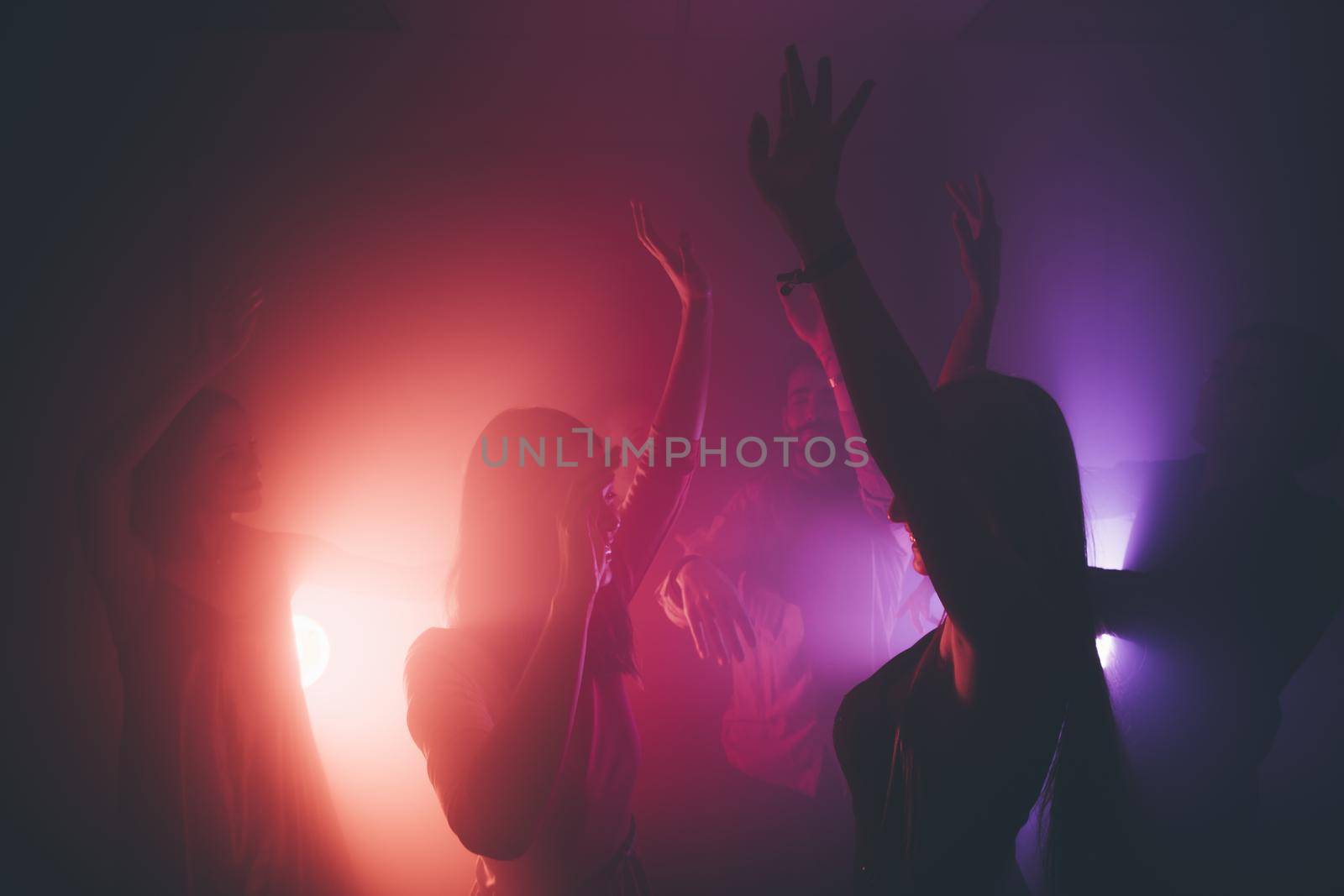 dancing people club by Zahard