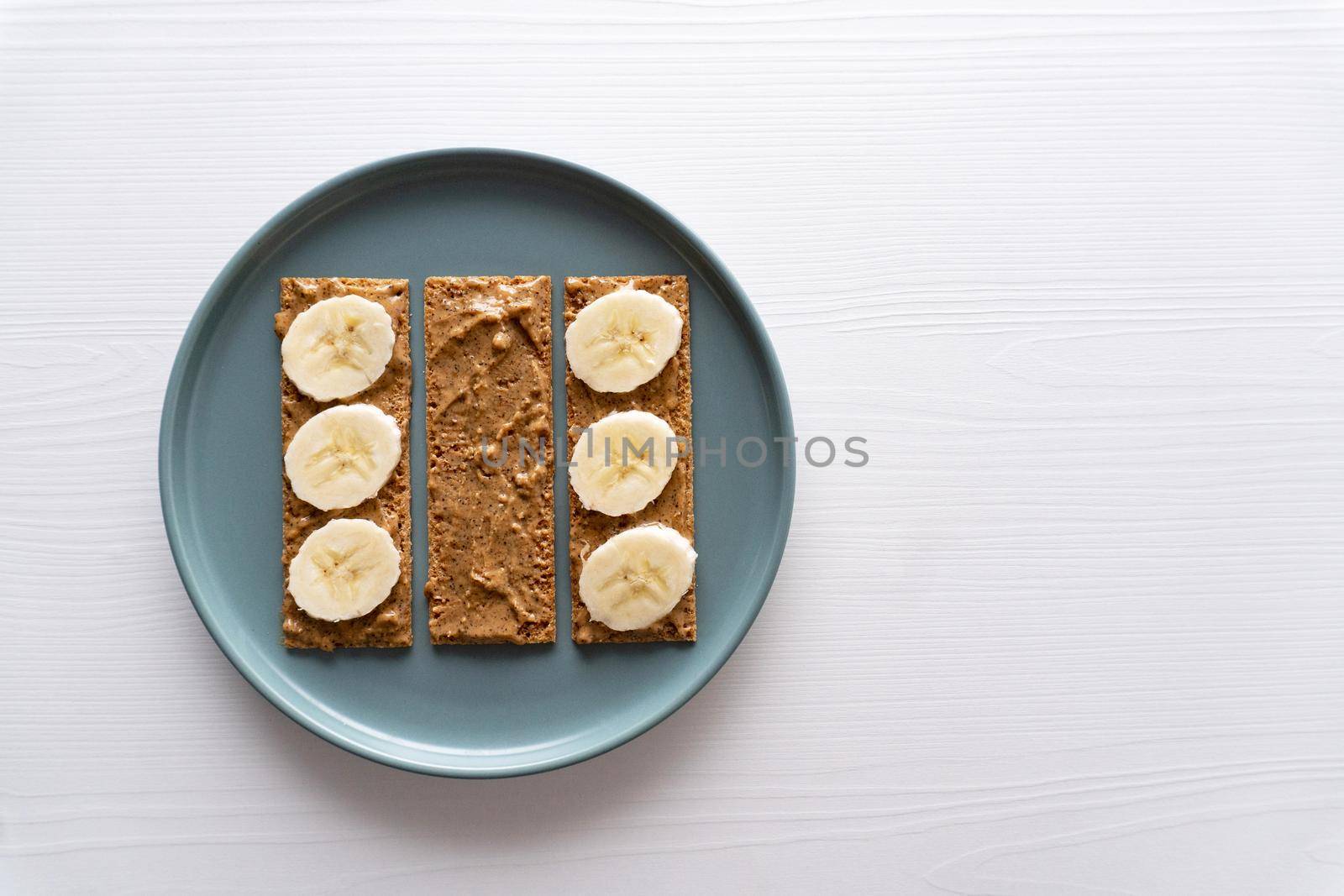 Peanut butter toast with banana by uveita
