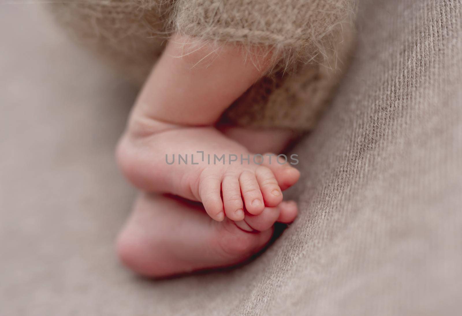 Little newborn baby sweet legs by tan4ikk1