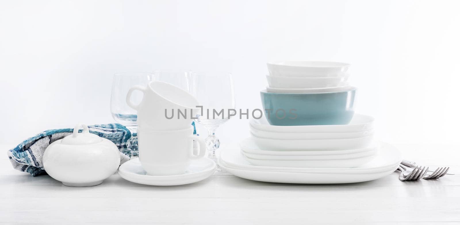White square dinnerware set. Piece dinnerware set with glasses
