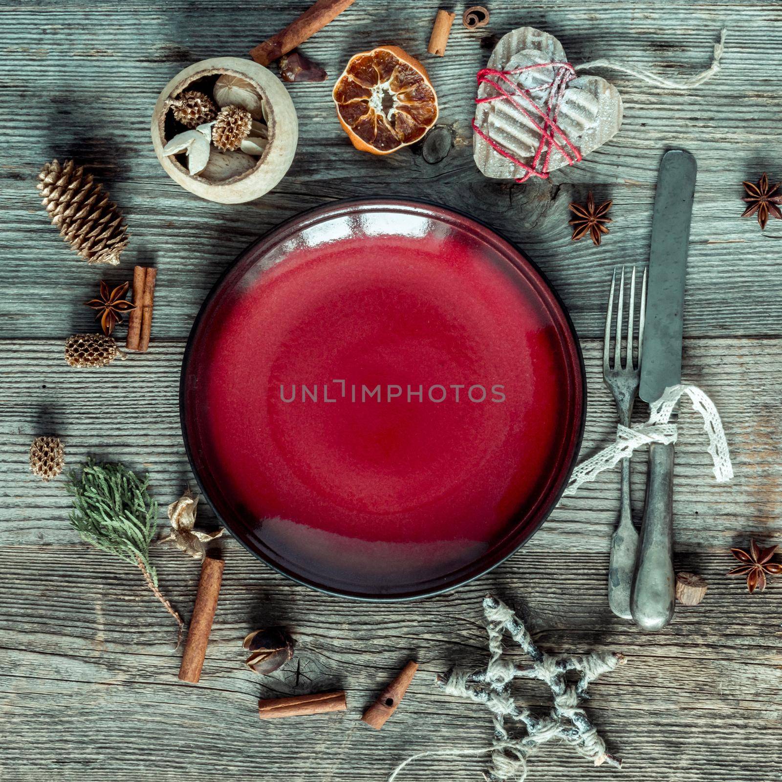 Christmas Table layout. Beautifully decorated with antique tools and plate