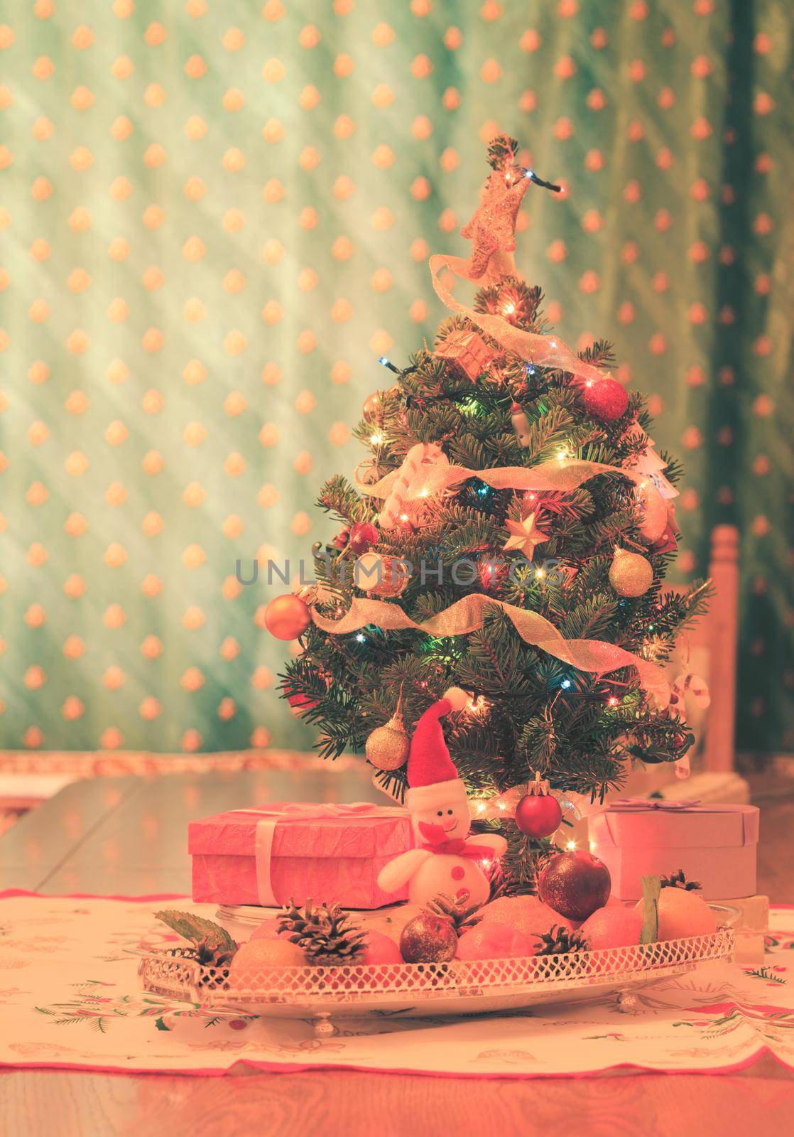 Little Christmas tree by oksix