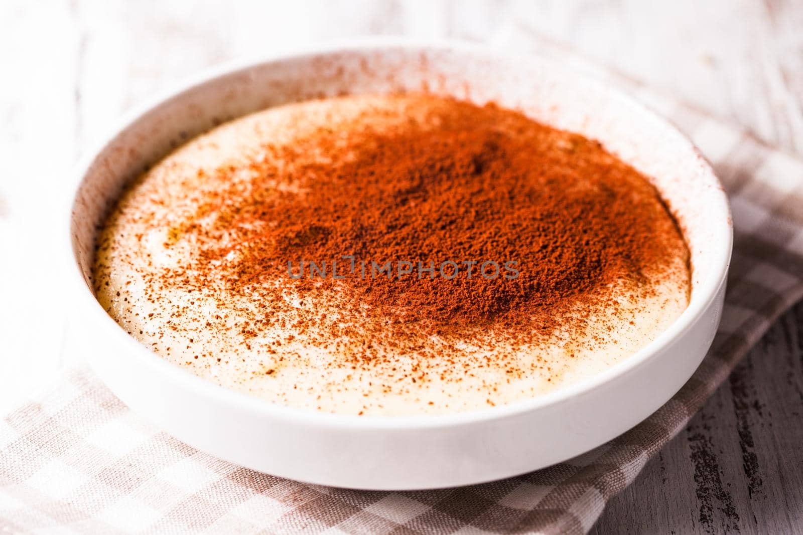Semolina cream with cocoa powder - sweet breakfast