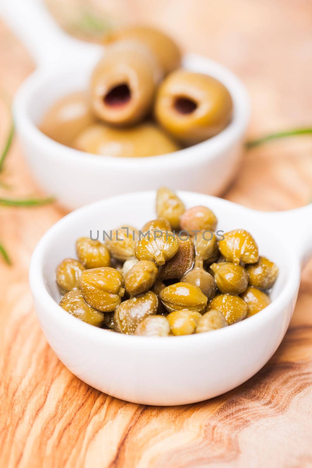 Marinated capers by oksix