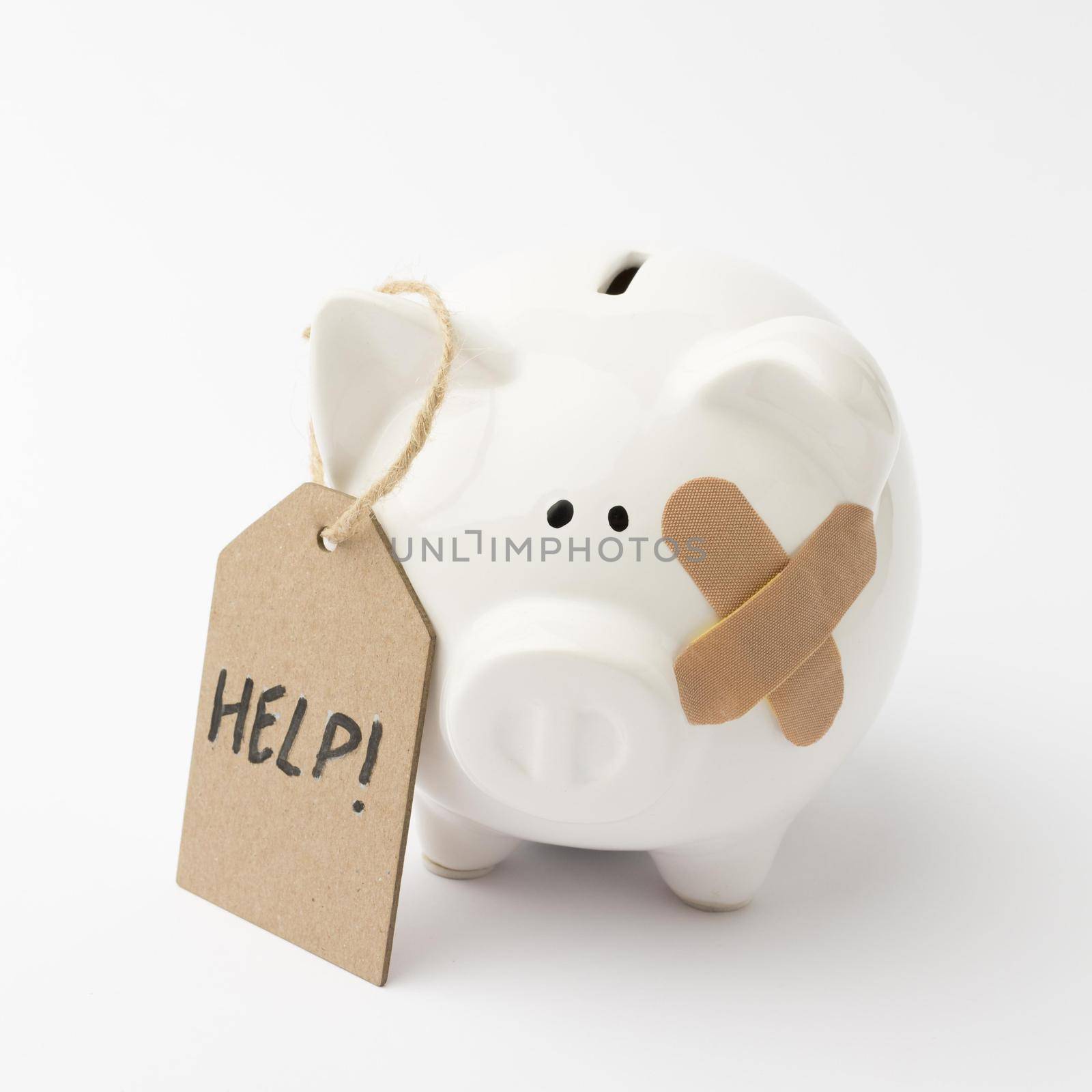 broken piggy bank asking help by Zahard