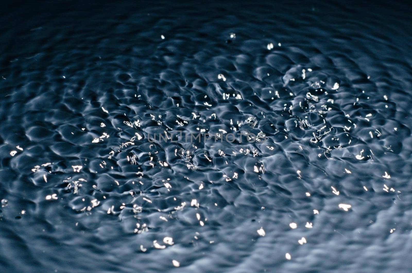 The texture of water under the influence of vibration in 258 hertz - image