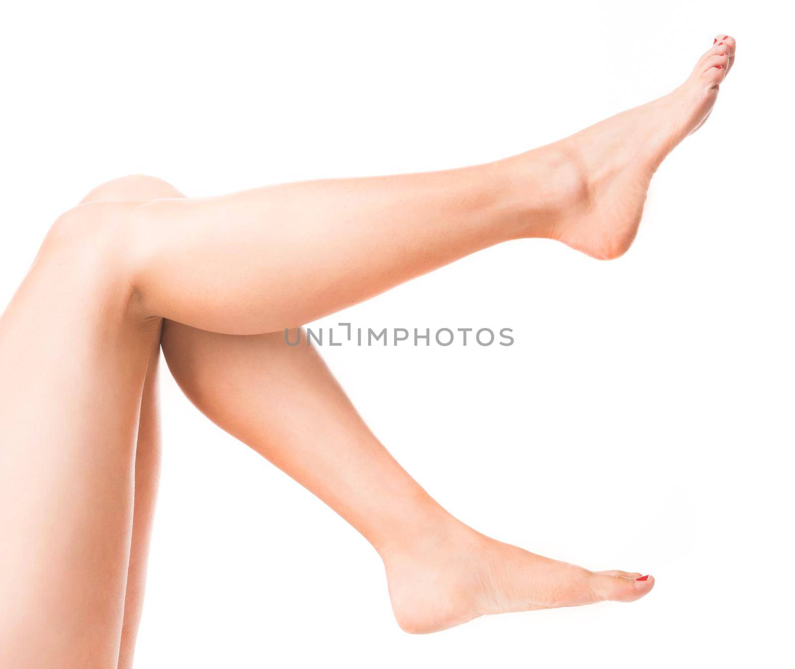 beauriful barefoot girl legs