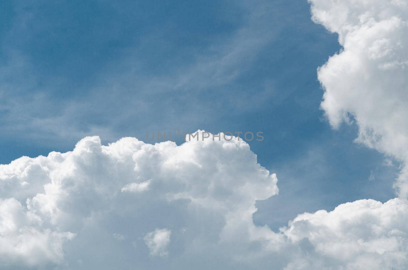 Incredibly wonderful lush cumulus clouds against a blue sky - Image