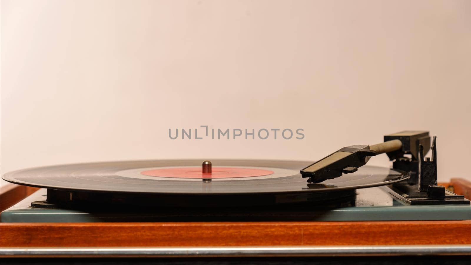 Stereo Turntable Vinyl Record Player Analog Retro Vintage