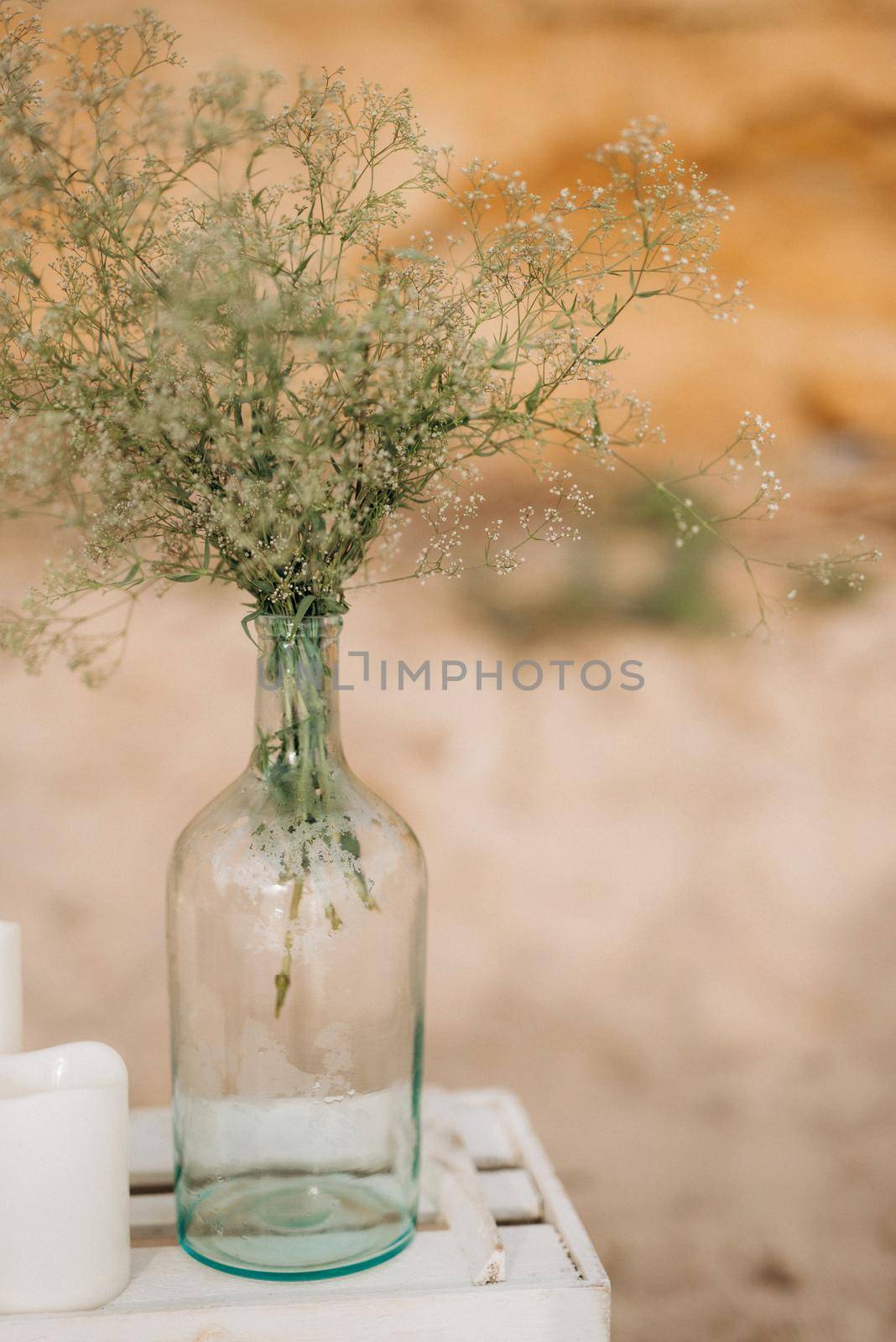 elegant wedding decorations made of natural flowers and green elements