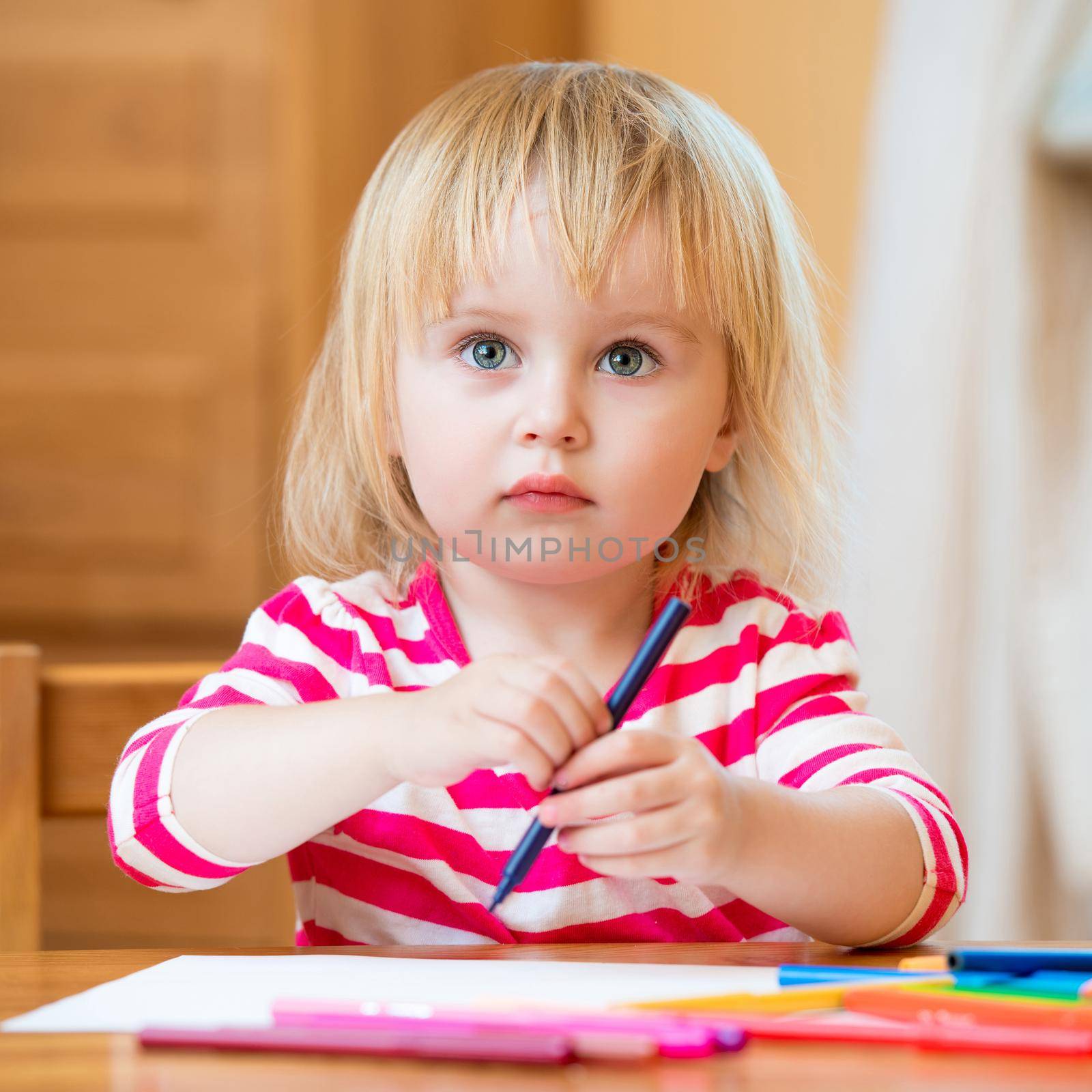 Cute little girl draws felt-tip pens by tan4ikk1