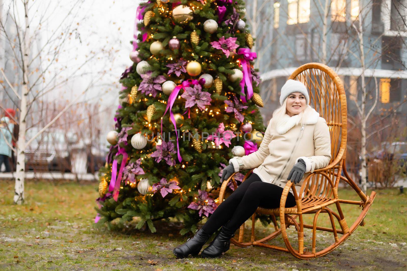 new year's photo zone, a real christmas tree on the street